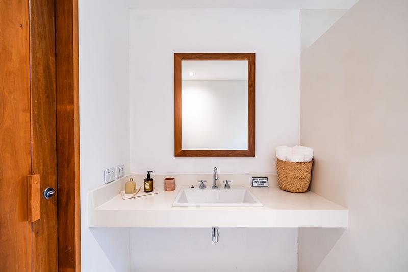CASA COM 4 SUÍTES EM CONDOMÍNIO PRÓXIMO À PRAIA DE PITINGA - foto 17