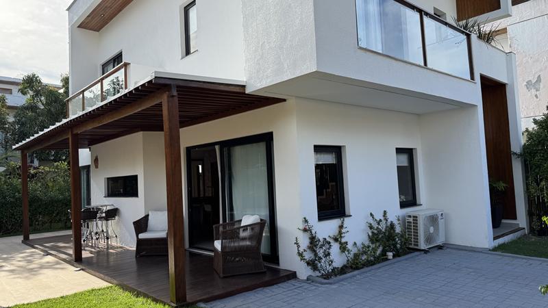 CASA COM 4 SUÍTES COM PISCINA PRIVADA EM CONDOMÍNIO A 100 M DA PRAIA - foto 6