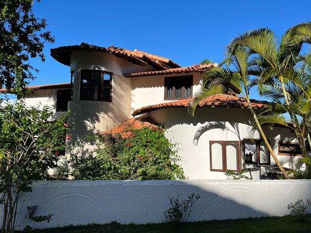 BELÍSSIMA CASA COM 5 SUÍTES A 50 M DA PRAIA ARAÇAIPE - Centro - Arraial d'Ajuda, Porto Seguro