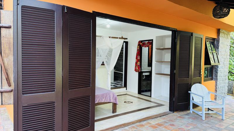 CASA LOCALIZADA NO CENTRO DE ARRAIAL d'AJUDA, INTEGRADA Á NATUREZA - foto 16