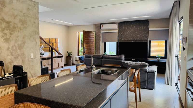 CASA COM 4 SUÍTES COM PISCINA PRIVADA EM CONDOMÍNIO A 100 M DA PRAIA - foto 22