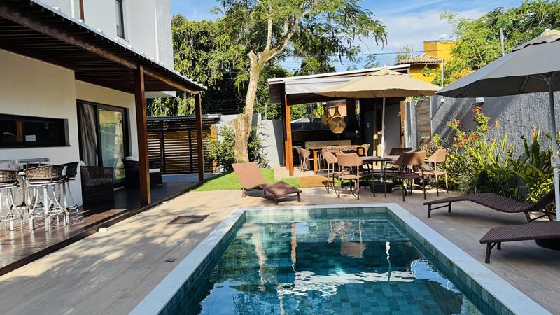 CASA COM 4 SUÍTES COM PISCINA PRIVADA EM CONDOMÍNIO A 100 M DA PRAIA - foto 12