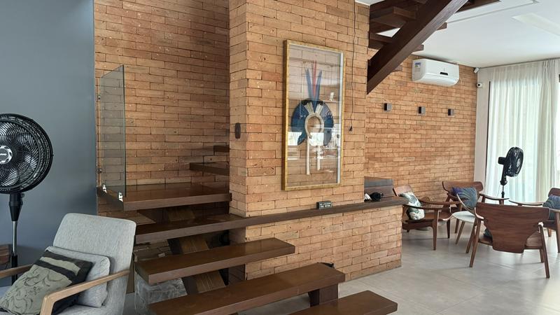 Belíssima casa localizada a 100m da praia Araçaípe em Arraial d'ajuda - foto 4