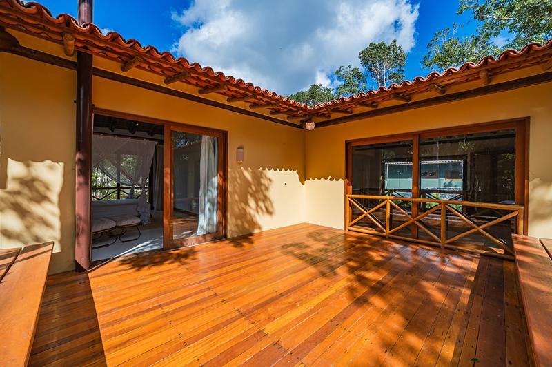 CASA COM 4 SUÍTES EM CONDOMÍNIO PRÓXIMO À PRAIA DE PITINGA - foto 11