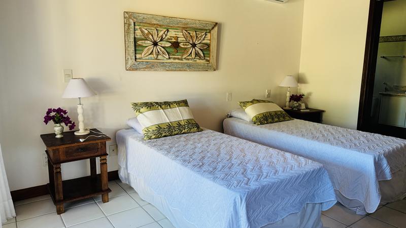 CASA LOCALIZADA EM CONDOMÍNIO FRENTE AO MAR NA ESTRADA DA BALSA - foto 17