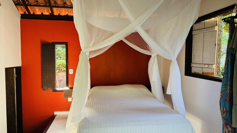 CASA LOCALIZADA NO CENTRO DE ARRAIAL d'AJUDA, INTEGRADA Á NATUREZA - foto 11